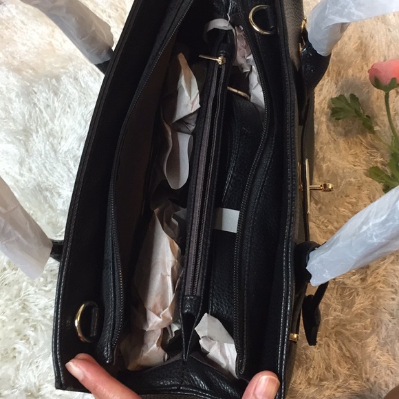 Gorgeous soft vegan leather bag - Picture 5 of 9